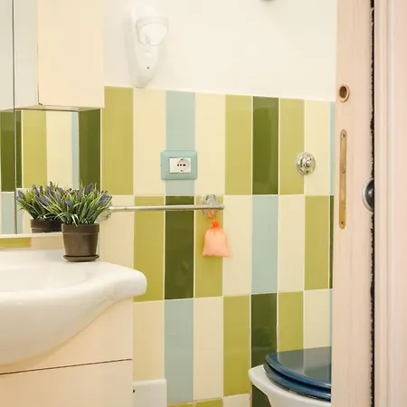 Bed & Breakfast Deluxe Front Sea, Domus Lumeras 3*