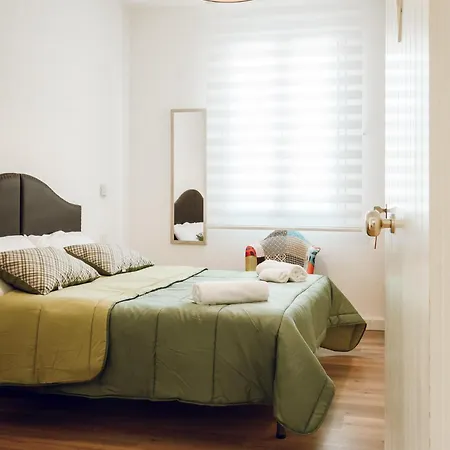 Deluxe Front Sea, Domus Lumeras